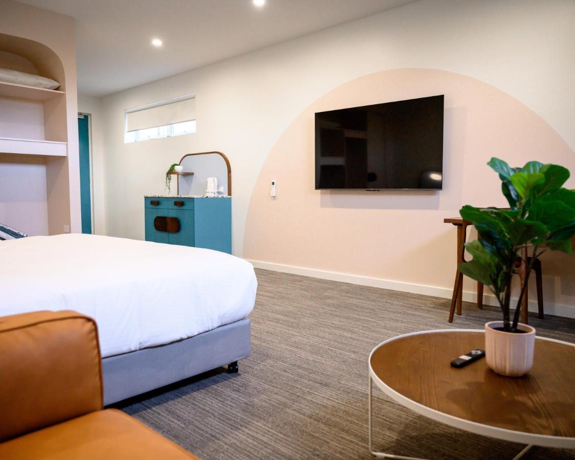 Peninsula Hotel Motel Adelaide Exterior photo